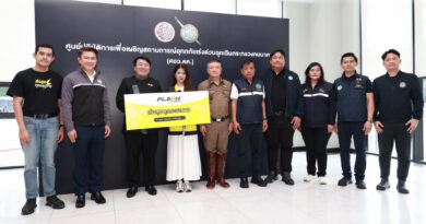 แฟลช เอ็กซ์เพรส สนับสนุนกระทรวงคมนาคม กรมการขนส่งทางบก และกองบัญชาการตำรวจนครบาล ร่วมช่วยเหลือภารกิจฝ่าวิกฤตน้ำท่วมกรุงเทพฯ